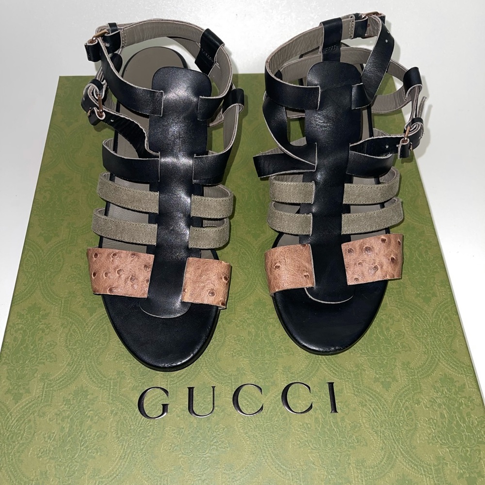 Balenciaga women's ITALY leather (ostrich)sandals! - Picture 2 of 10